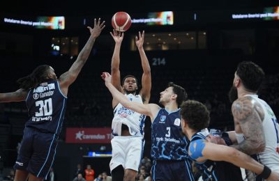 Anadolu Efes-Türk Telekom: 101-91 (MAÇ SONUCU)