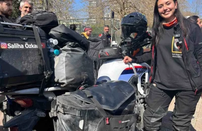 Tek kadın, tek motorla 81 ili gezen Saliha Özkan yolculuğunu tamamladı