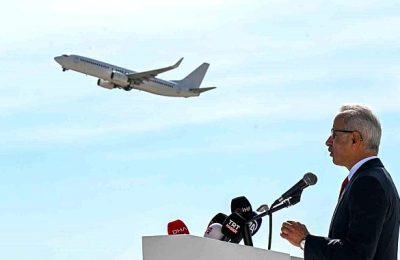Bakan Uraloğlu: “Son 24 yılda havalimanlarımızın yıllık yolcu kapasitesini 55 milyondan 397,4 milyonun üze…
