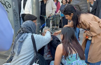 Çocuğun attığı yumrukla kanlar içinde kaldı
