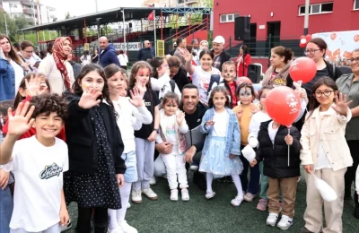 Çiğli Belediye Başkanı Onur Emrah Yıldız: “Çocuklarımızın gülümsemesi bizlere umut ve enerji veriyor”