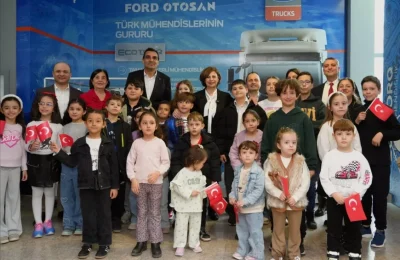 ESKİŞEHİR BÜYÜKŞEHİR BELEDİYESİ VE FORD OTOSAN İŞ BİRLİĞİYLE ÇOCUKLARA BİLİM HEDİYESİ VERİLDİ