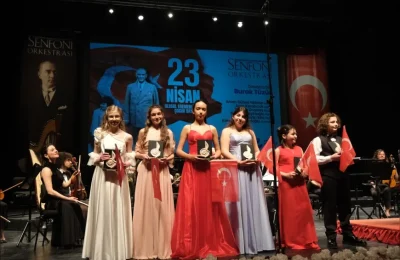 Eskişehir’de genç yetenekler 23 Nisan konserinde senfoni orkestrasıyla sahne aldı