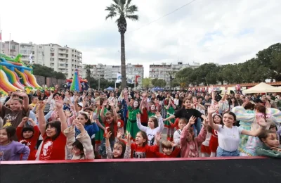 Karabağlar Belediye Başkanı Helil Kınay: ”Çocuklarımızın Gülümsemesi Her Güne Yayılmalı” 23 Nisan Şenliği Coşkuyla Kutlandı