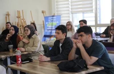 ÇANKAYA BELEDİYESİ GENÇ EKO AKADEMİ 2026 PROGRAMINI TAMAMLADI GENÇLER SÜRDÜRÜLEBİLİR GELECEK İÇİN EĞİTİM ALDI