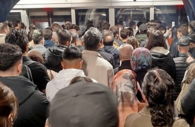 Onarım çalışması başlatılan M7 metrosunda yoğunluk