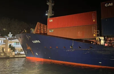 Sarıyer’de konteyner gemisi karaya oturdu: Kurtarma çalışması tamamlandı